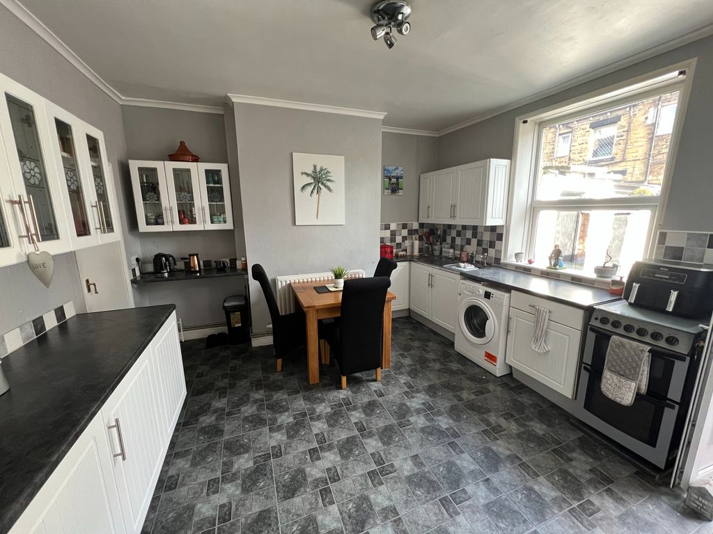 3 bed terraced house for sale in Carlton Lane, Rothwell, Leeds LS26