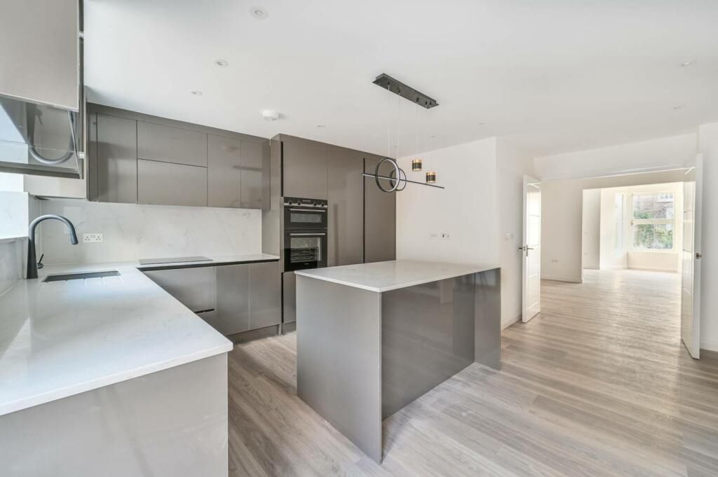 5 bed terraced house to rent in Mayton Street, Holloway