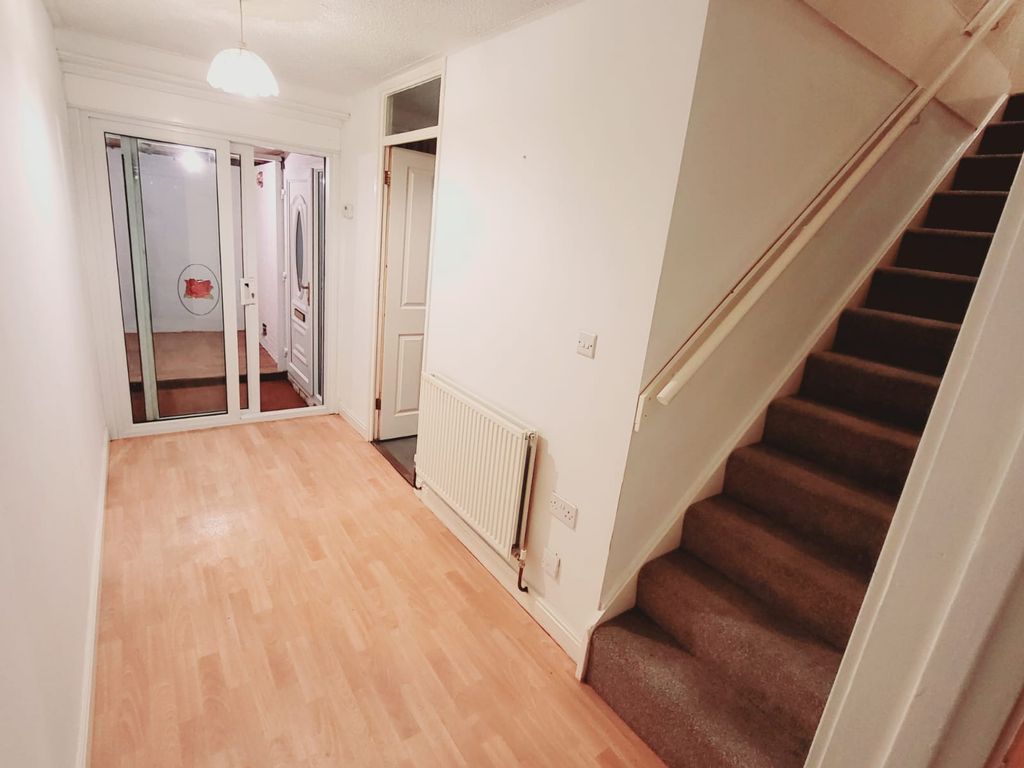 3 bed terraced house to rent in Auckland Drive, Birmingham B36, £1,200