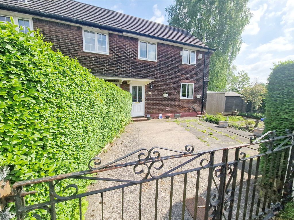 3 bed end terrace house for sale in Lake View, Blackley, Manchester M9