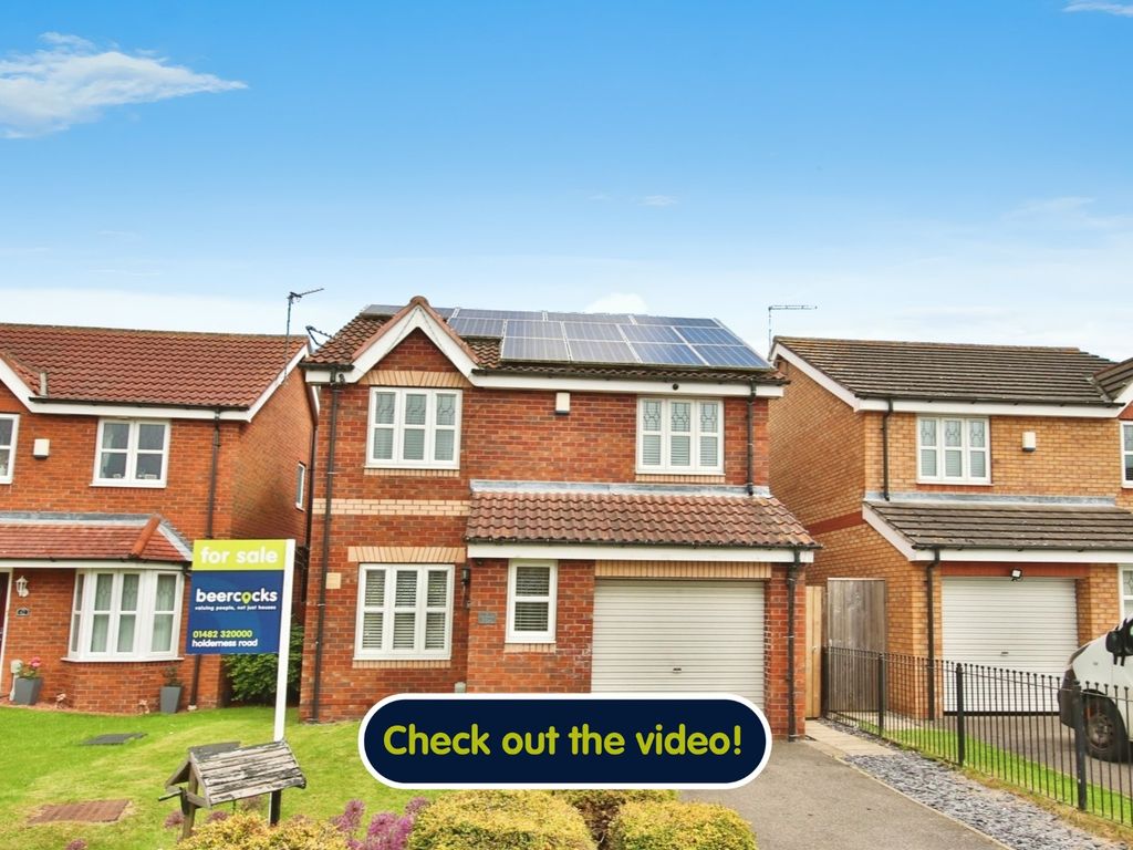 3 bed detached house for sale in Honley Wood Close, Bransholme, Hull