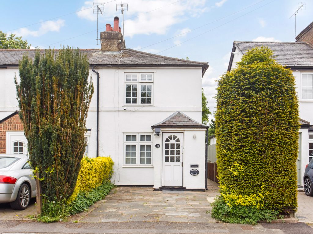 2 bed cottage for sale in Windmill Lane, Bushey WD23, £500,000 Zoopla