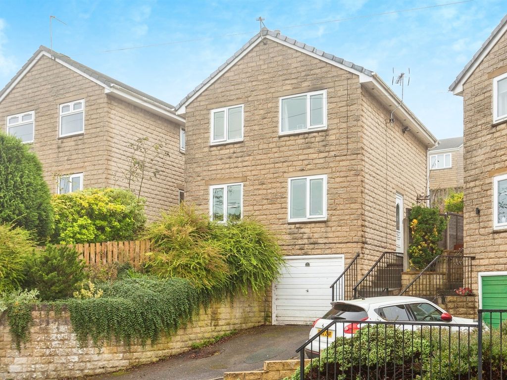 3 bed detached house for sale in Sandiway Bank, Dewsbury WF12, £215,000