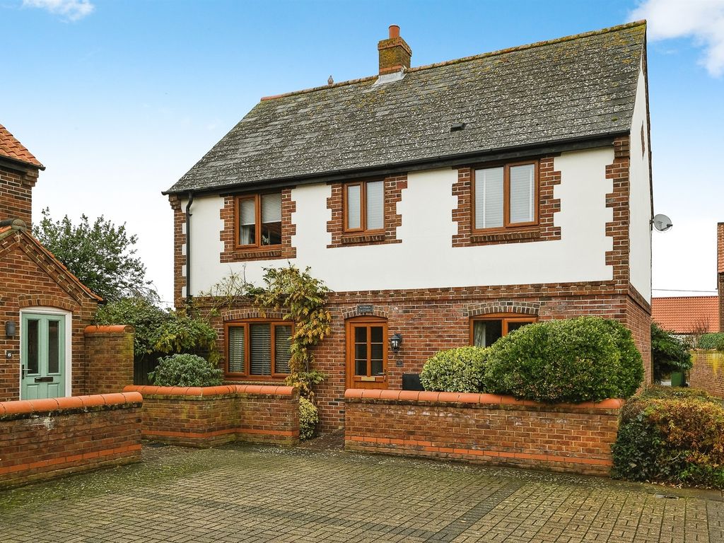 3 bed detached house for sale in Canon Pott Close, Heacham, King's Lynn