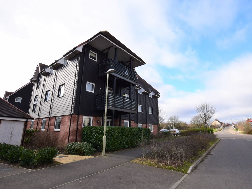 2 bed flat for sale in Finn Farm Road, Bridgefield, Ashford, Kent TN25