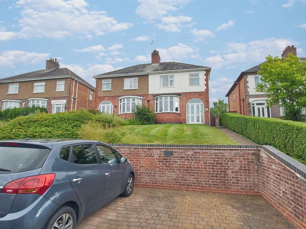 4 bed semidetached house for sale in Stanley Road, Hinckley LE10, £