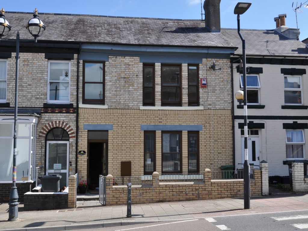 4 bed terraced house to rent in Newport Road, Barnstaple EX32 Zoopla