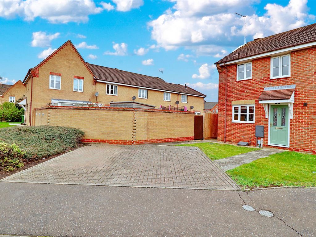 2 bed semidetached house for sale in Burdett Grove, Whittlesey
