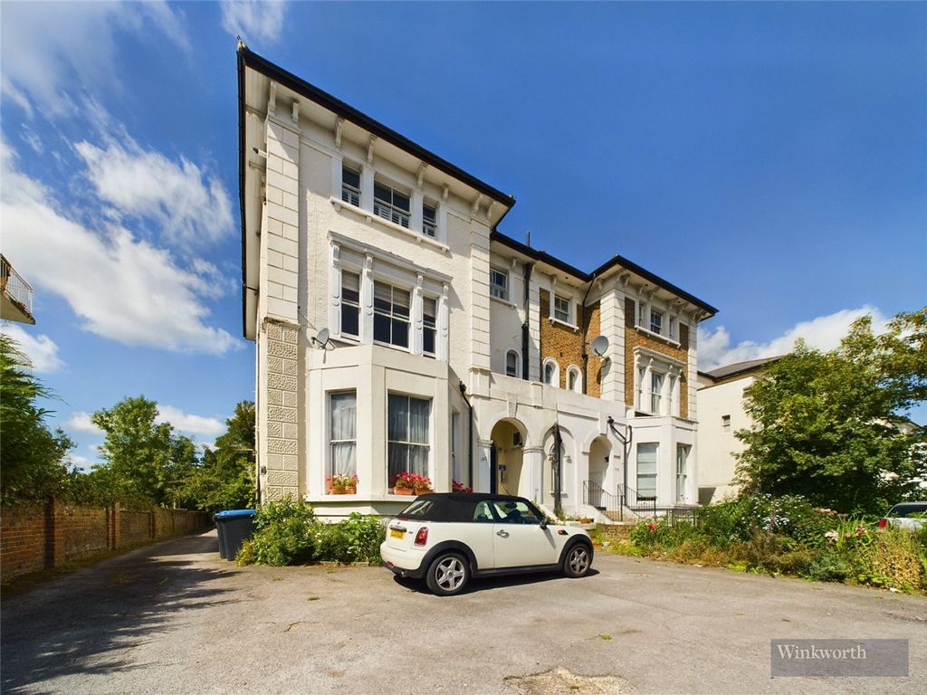 1 bed flat for sale in Ewell Road, Surbiton KT6, £299,950 Zoopla