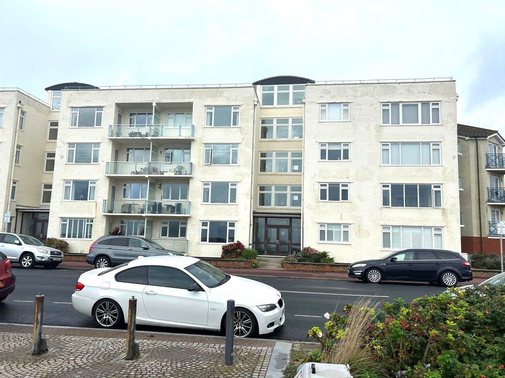 2 bed flat to rent in West Parade, BexhillOnSea TN39, £950 pcm Zoopla