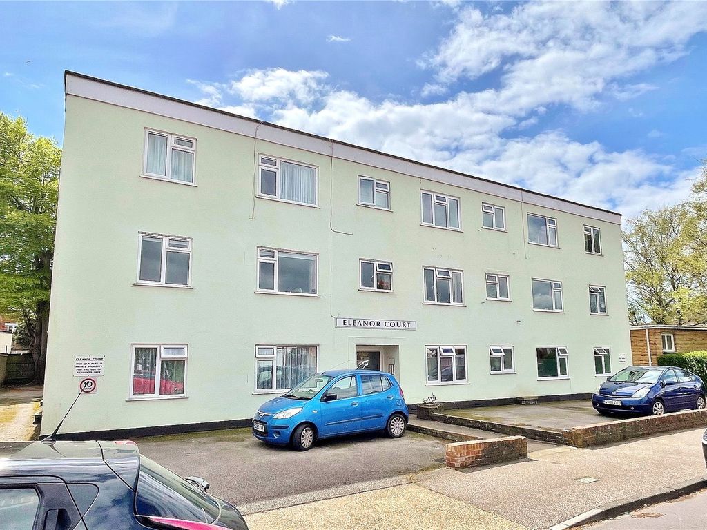 1 bed flat for sale in Eleanor Court, Bruce Avenue, Worthing, West