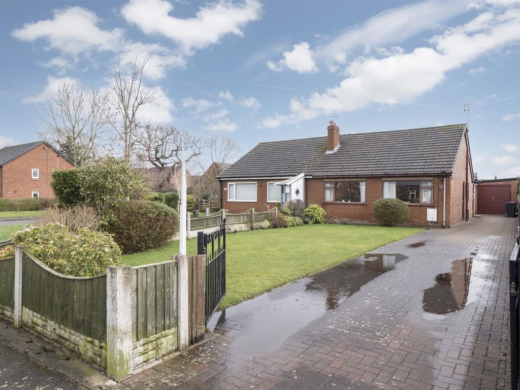 2 bed semidetached bungalow for sale in Greenacres, Duddon, Tarporley