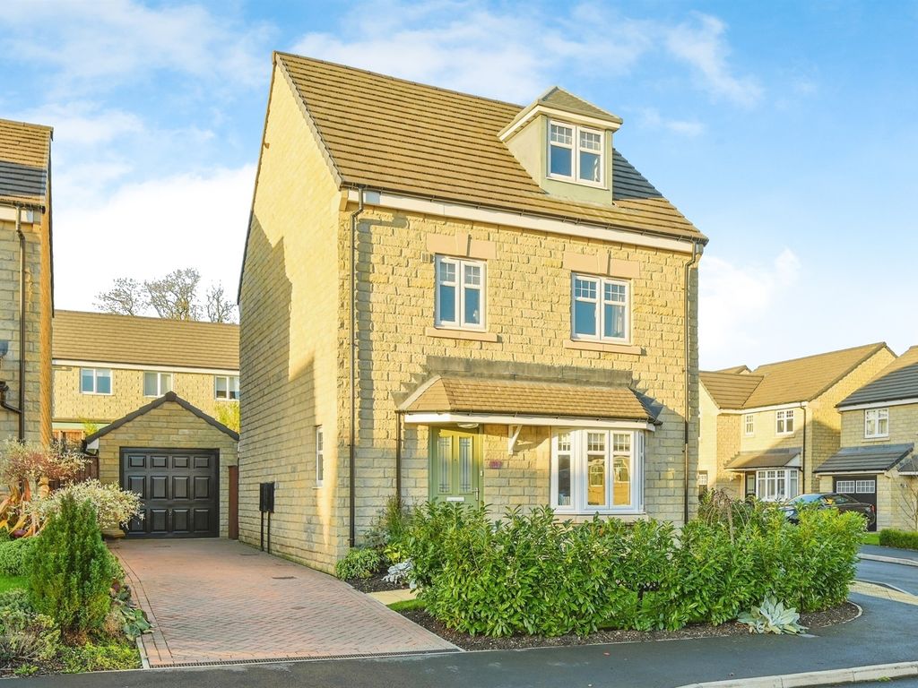 4 bed detached house for sale in Oxhay Gardens, Crich, Matlock DE4, £