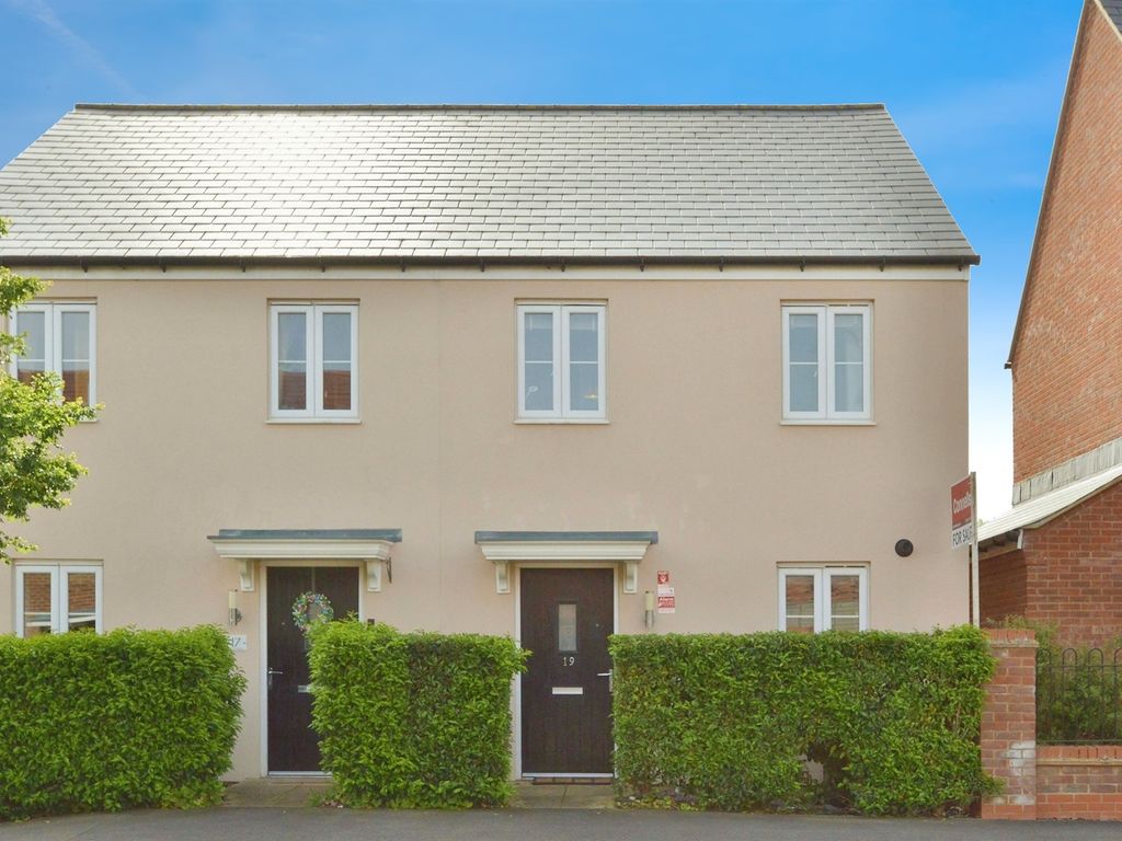 2 bed semidetached house for sale in Dexter Drive, Whitehouse, Milton