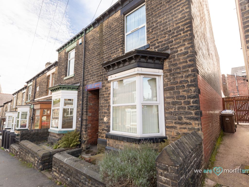3 bed end terrace house for sale in Lennox Road, Hillsborough