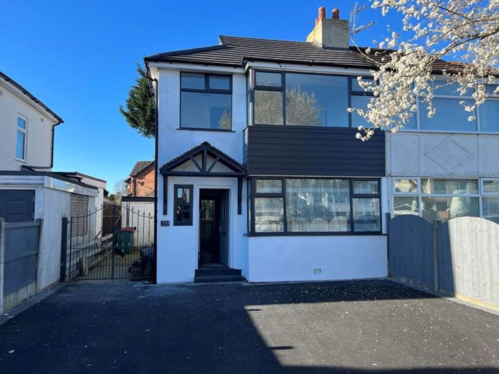 3 bed semidetached house for sale in Blackpool Road, Lea, Preston PR2