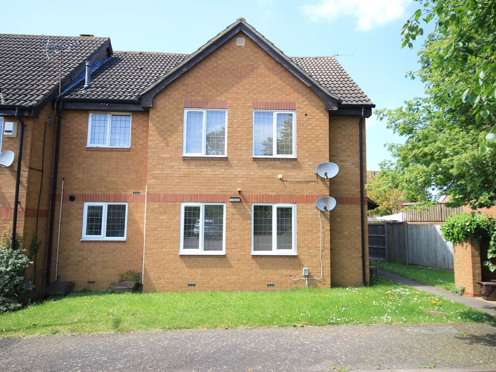 Studio to rent in Willow Way, Toddington LU5 Zoopla