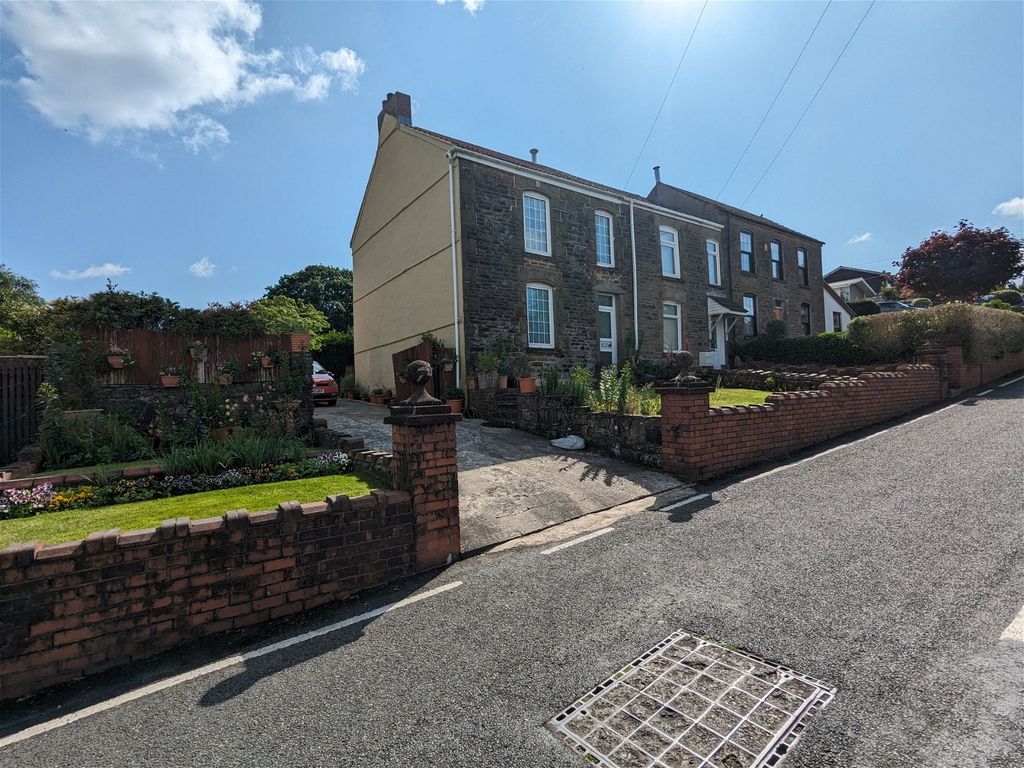 3 bed semidetached house for sale in Drumau Road, Birchgrove, Swansea