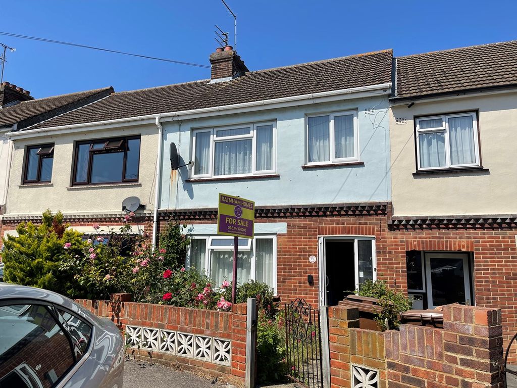 3 bed terraced house for sale in Elmfield, Gillingham ME8 Zoopla