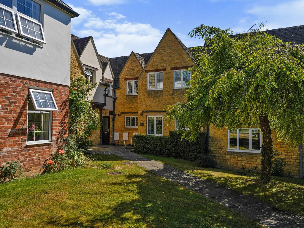1 bed flat for sale in Southam Road, Prestbury, Cheltenham GL52 Zoopla