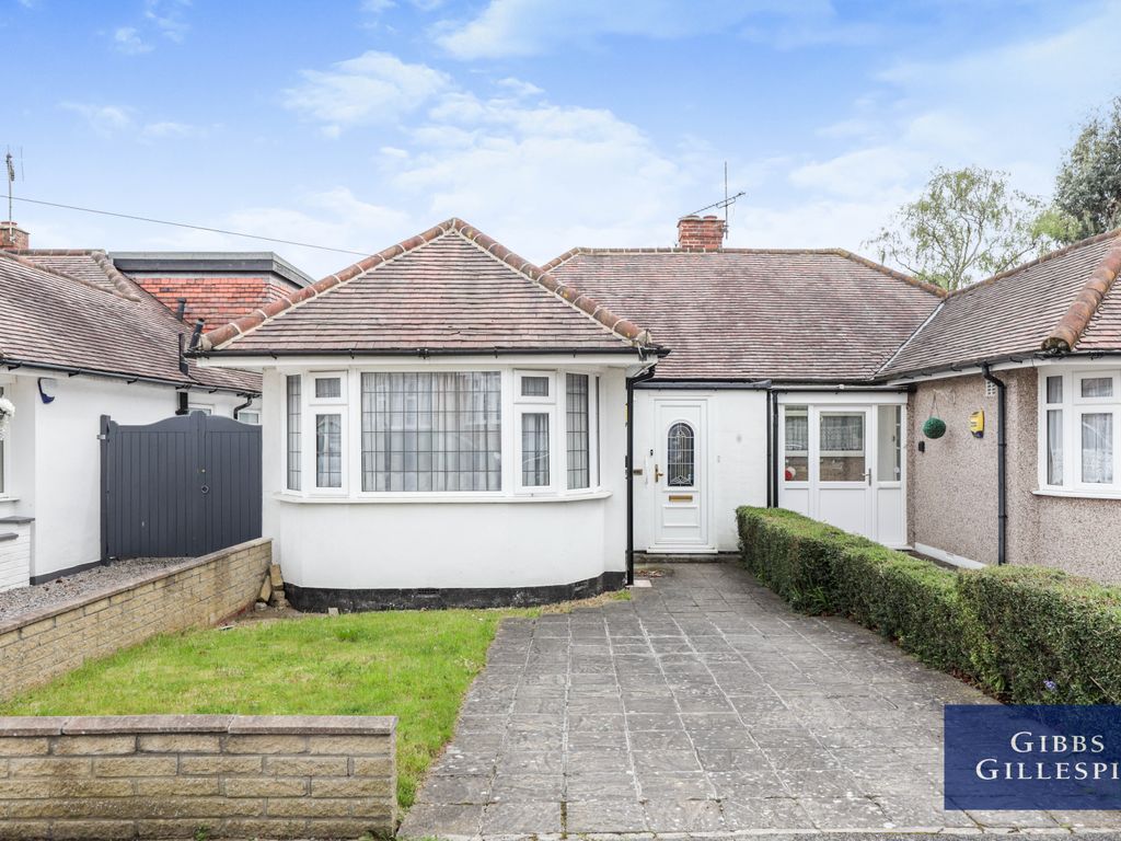 2 bed bungalow to rent in Woodlands Avenue, Eastcote HA4 Zoopla