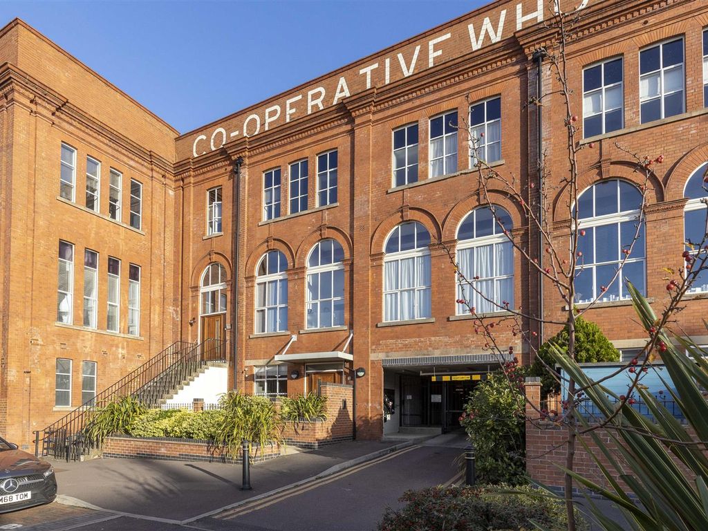 1 bed flat for sale in Wheatsheaf Court, Knighton Fields, Leicester LE2