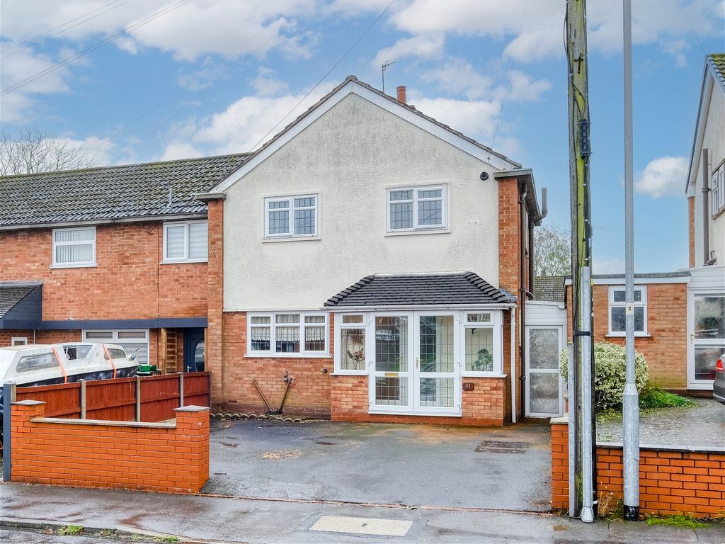 3 bed end terrace house for sale in York Road, Sidemoor, Bromsgrove B61