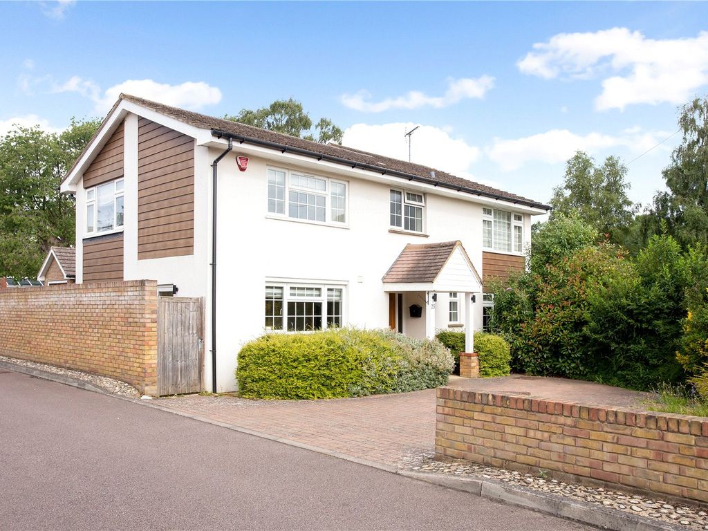 Upper Hill Rise, Rickmansworth, Hertfordshire WD3  