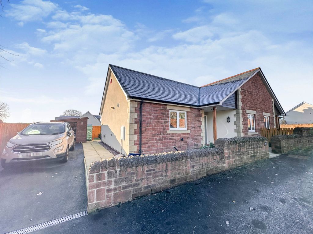 2 bed semidetached bungalow for sale in Carlisle, Cumbria CA4 Zoopla