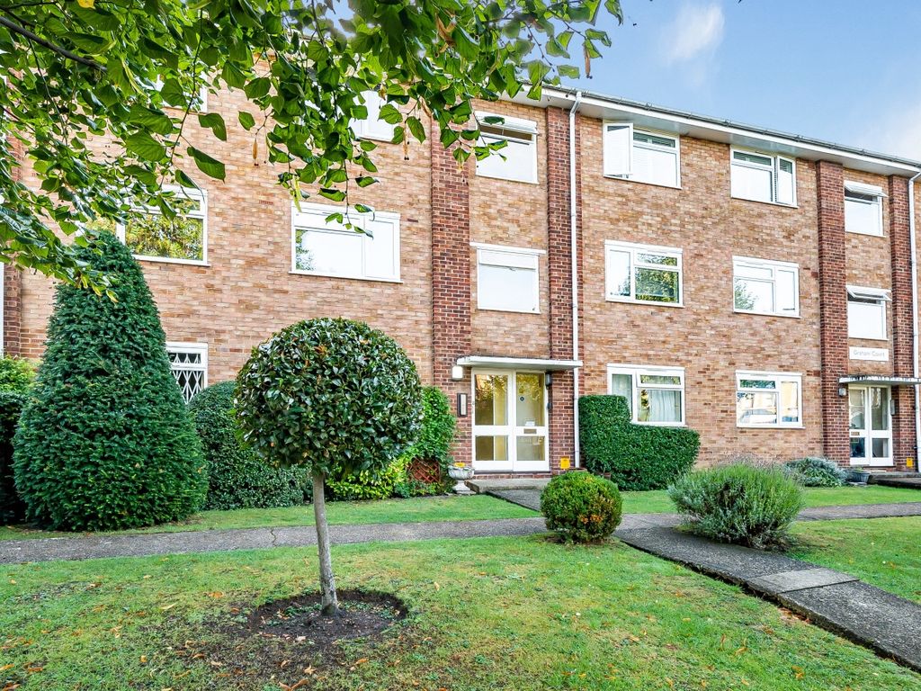 2 bed flat for sale in Barry Road, London SE22, £400,000 Zoopla