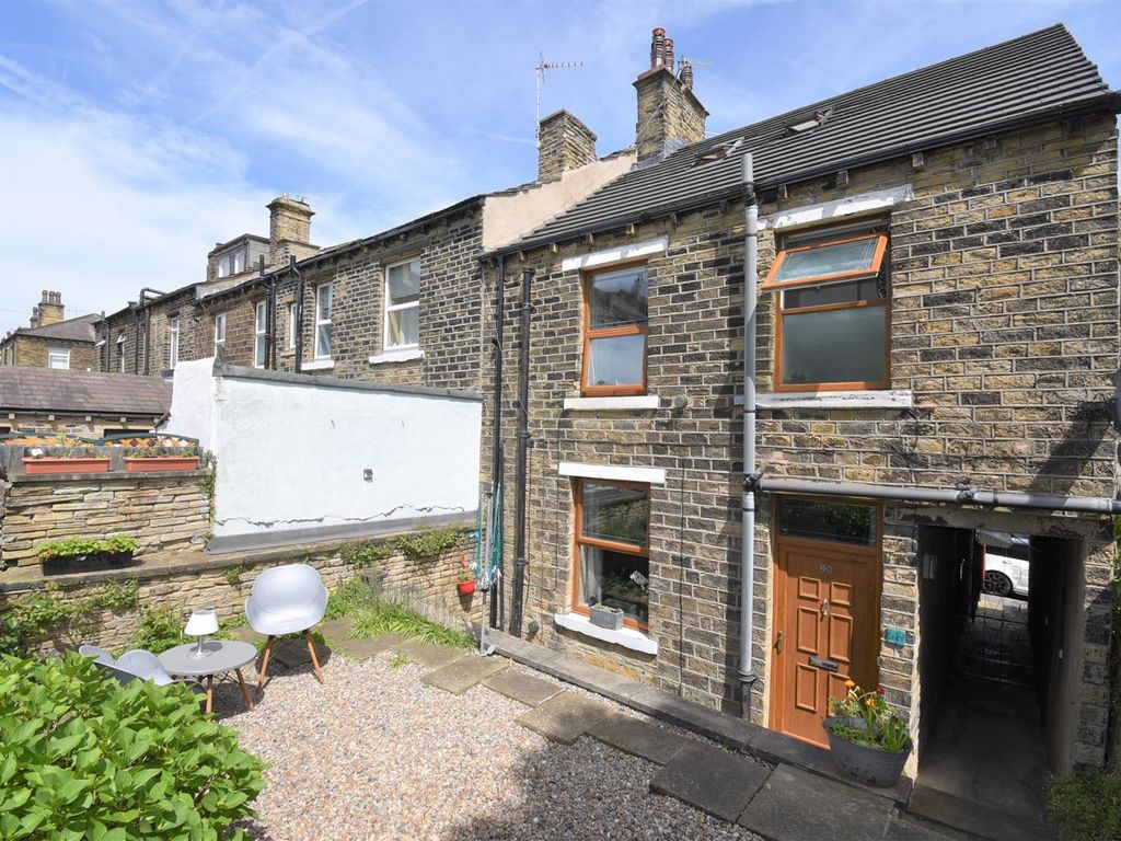 1 bed terraced house for sale in Bentley Street, Lockwood, Huddersfield