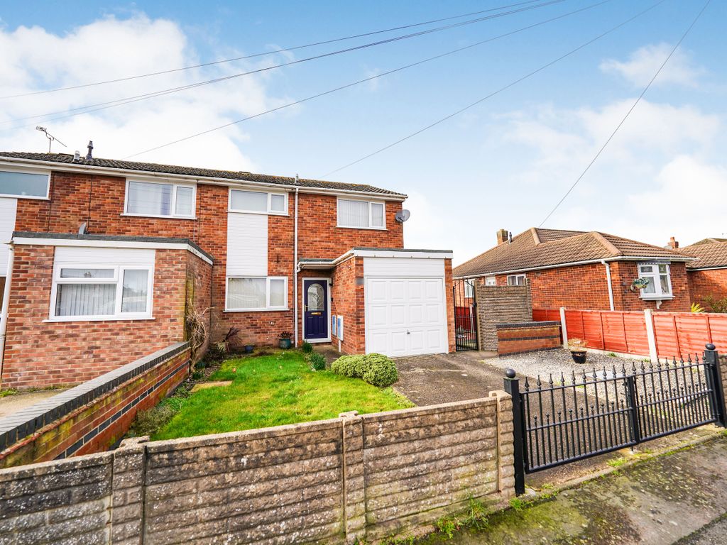 3 bed end terrace house for sale in St. Martins Drive, Desford