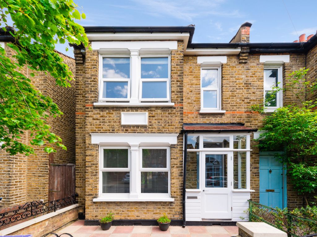 2 bed end terrace house for sale in Vernon Avenue, London SW20 Zoopla