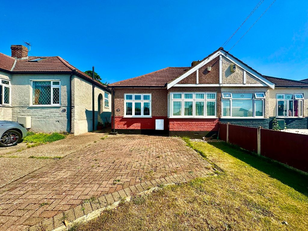 2 bed bungalow for sale in Geoffrey Avenue, Harold Wood, Romford RM3, £