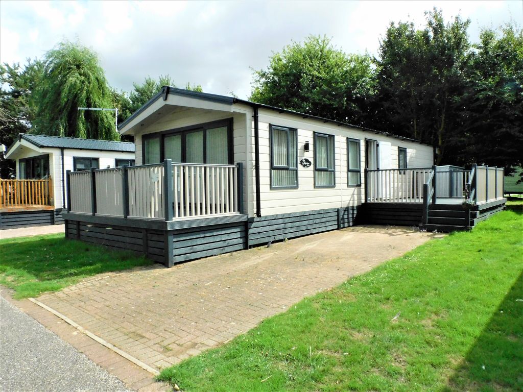 2 bed mobile/park home for sale in Lutton Gowts, Lutton, Spalding PE12