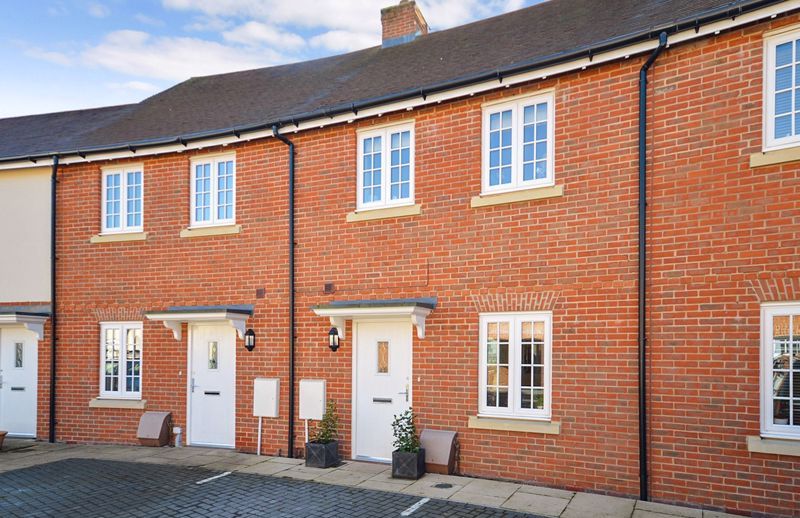 3 bed terraced house for sale in Jeannie Arm Road, Wendover, Aylesbury