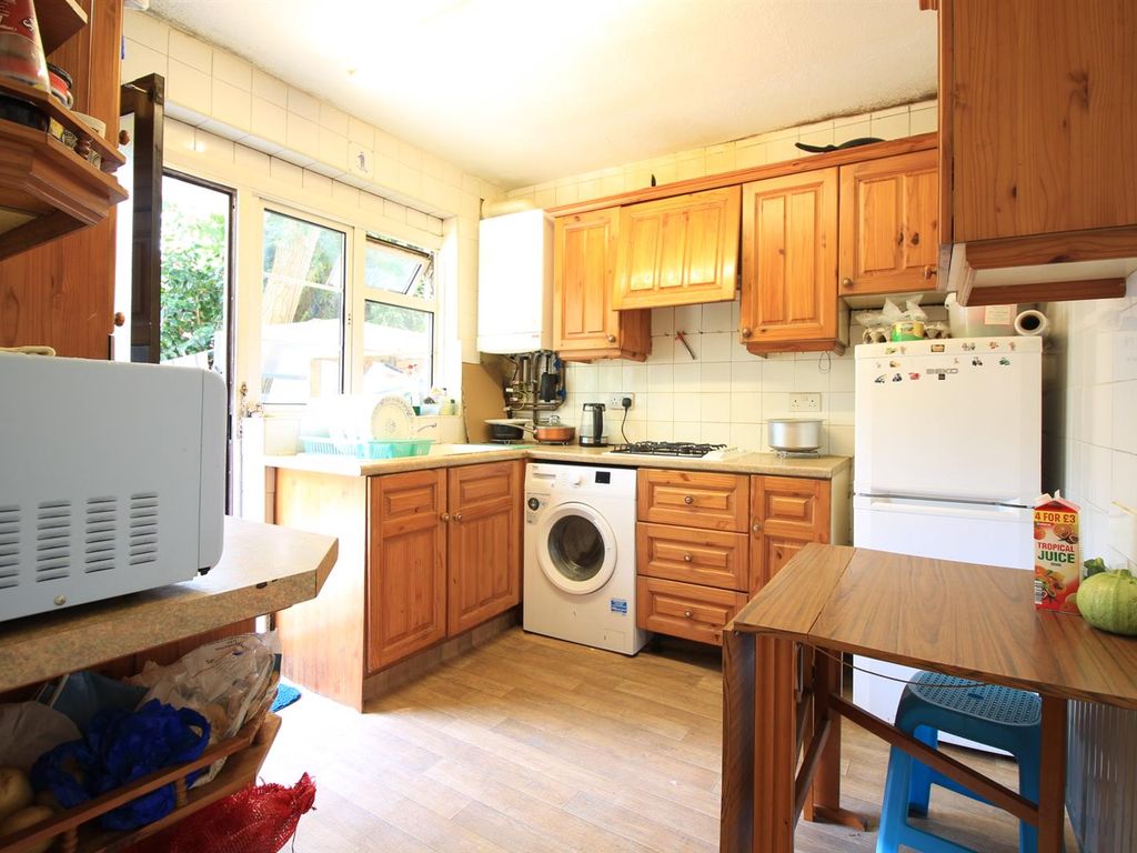 Noel Court, Bath Road, Hounslow TW4  