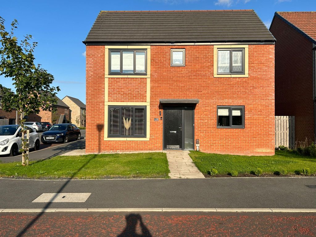 New home, 3 bed detached house for sale in Hundleby Court, St. Nicholas