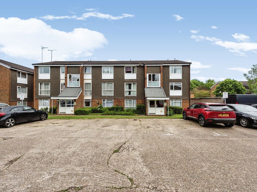 1 bed flat for sale in Cuffley Court, Hemel Hempstead HP2 Zoopla