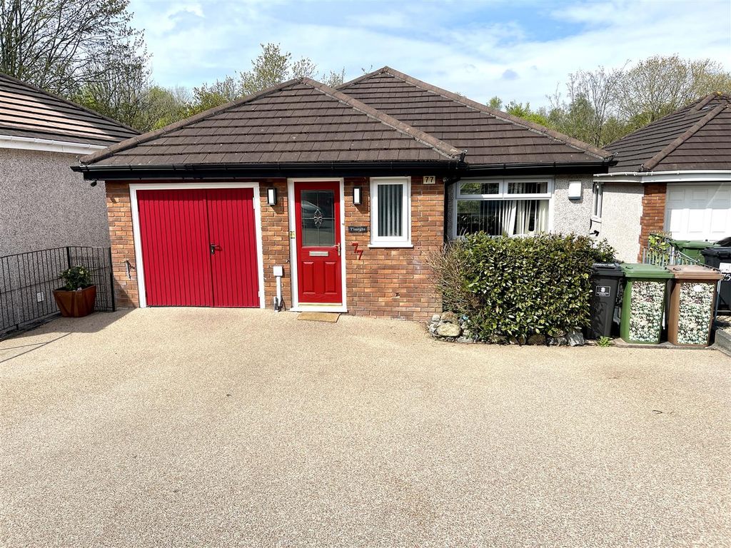 4 bed detached house for sale in Reddington Road, Higher Compton
