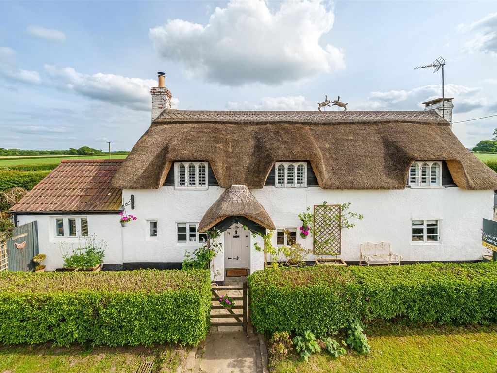 3 bed detached house for sale in Cad Road, Ilton, Ilminster TA19, £