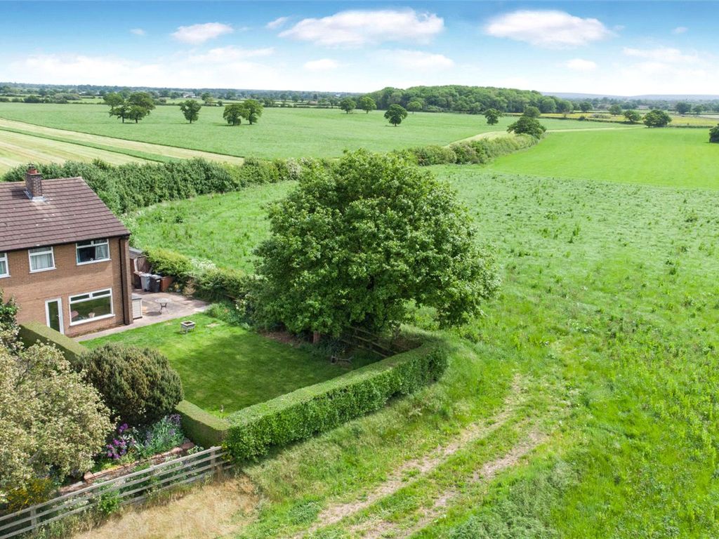 3 bed semidetached house for sale in Wardle, Nantwich, Cheshire CW5