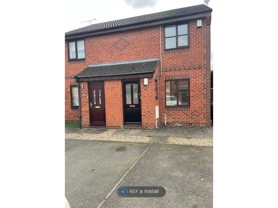 2 bed semidetached house to rent in Striding Edge Close, Long Eaton