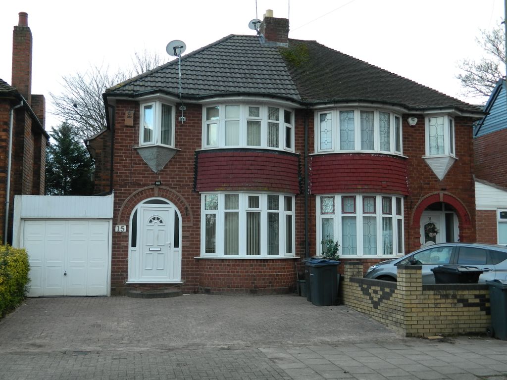 3 bed semidetached house to rent in St. Margarets Avenue, Birmingham