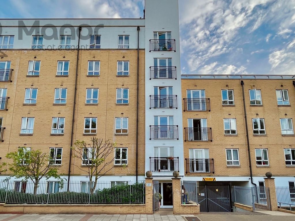 2 bed flat to rent in Granite Apartments, Windmill Lane, Stratford E15, £2,000 pcm Zoopla