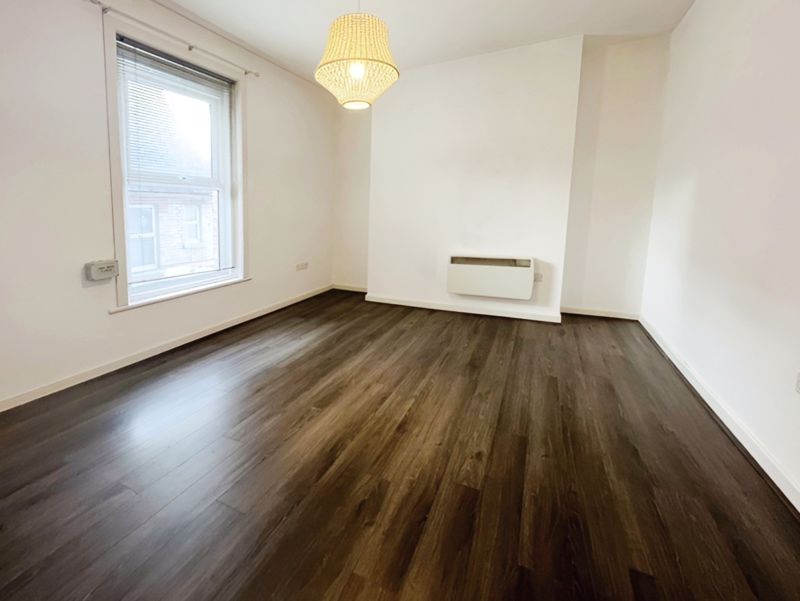 1 bed flat to rent in Cumnor Road, Bournemouth BH1, £800 pcm Zoopla