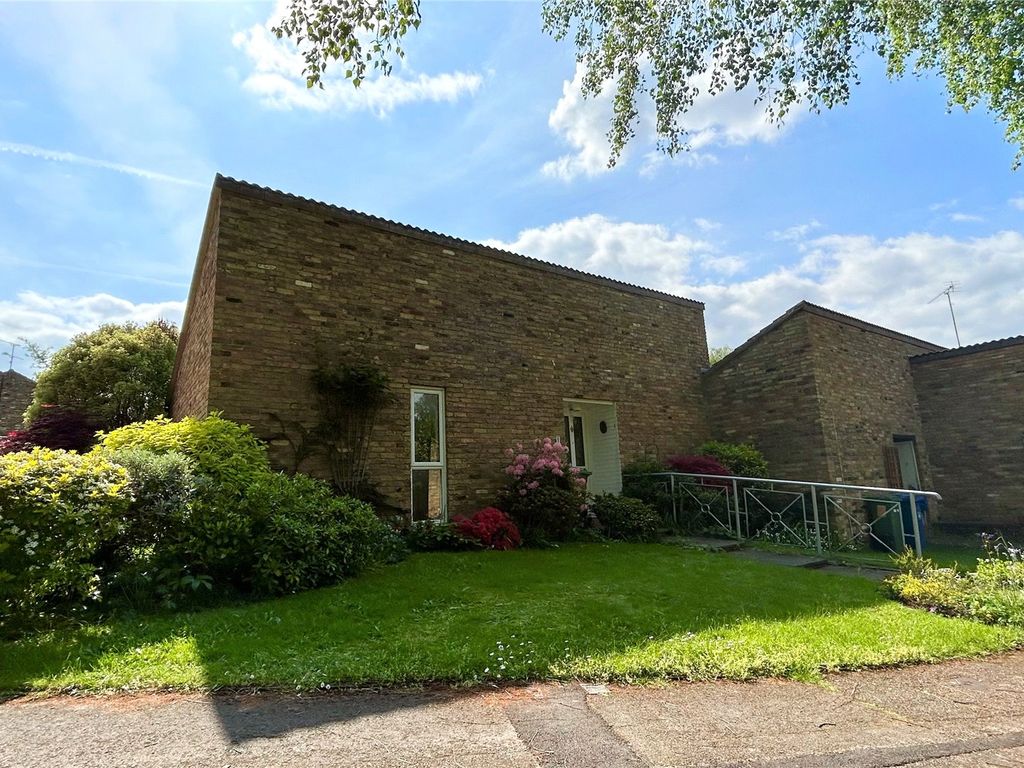 1 bed bungalow for sale in Juniper, Bracknell, Berkshire RG12, £260,000