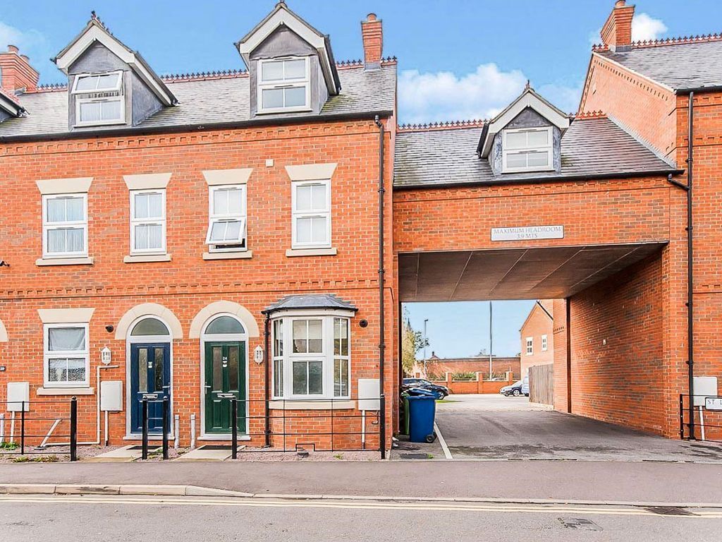 4 bed semidetached house to rent in St. Augustines Road, Wisbech PE13