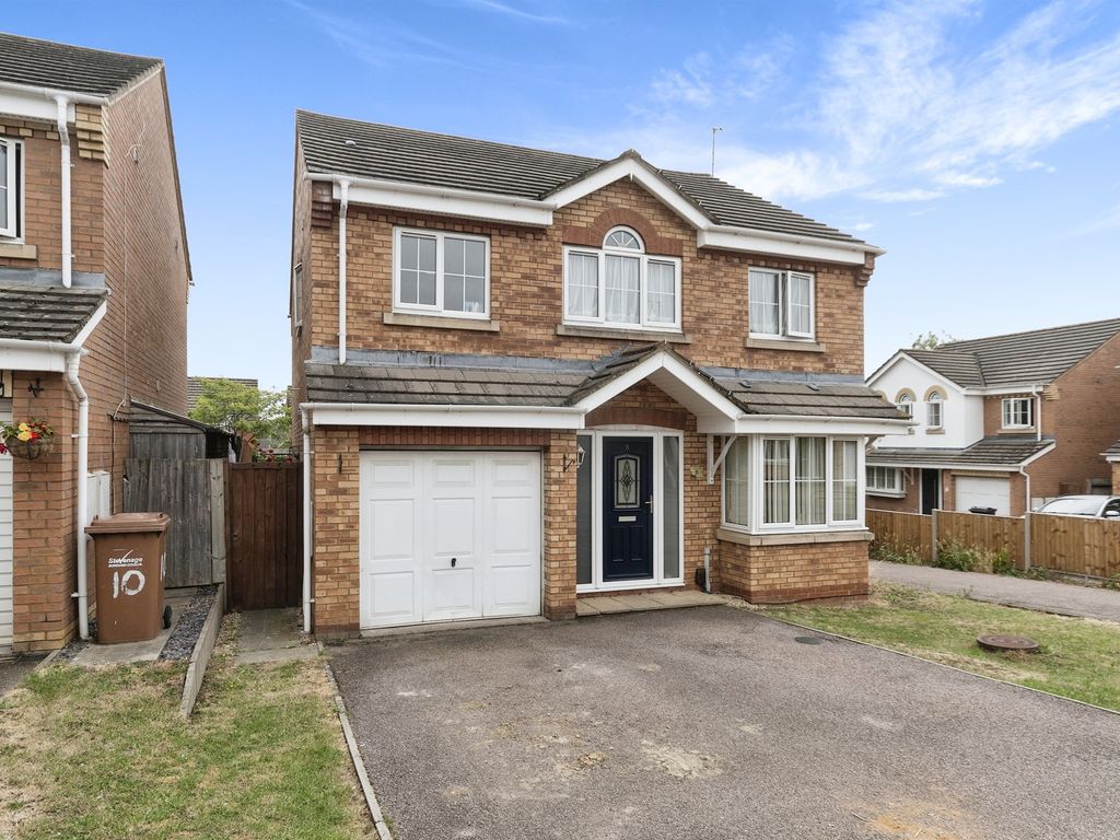 4 bed detached house for sale in Redwing Close, Stevenage SG2 Zoopla