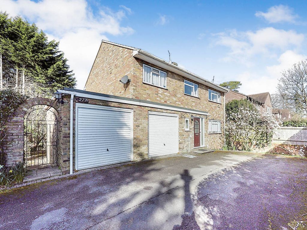 4 bed detached house for sale in Main Road, Walters Ash, High Wycombe ...